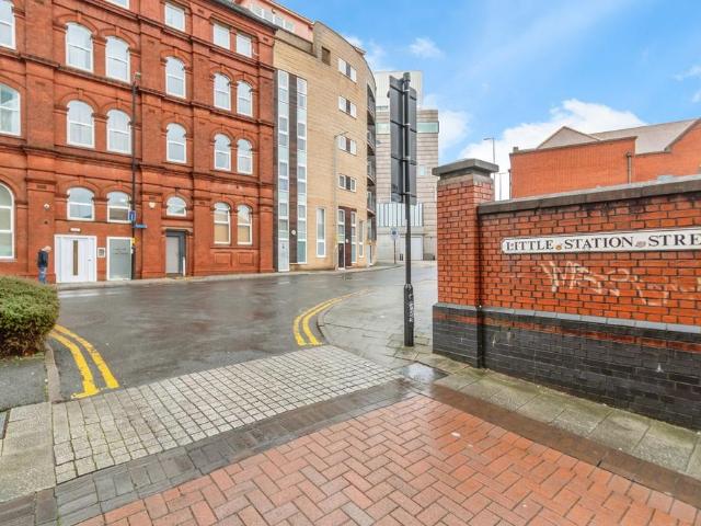 Flat for sale in West Midlands