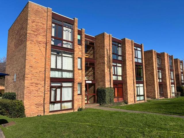 Flat for sale in Walmley, Tyburn