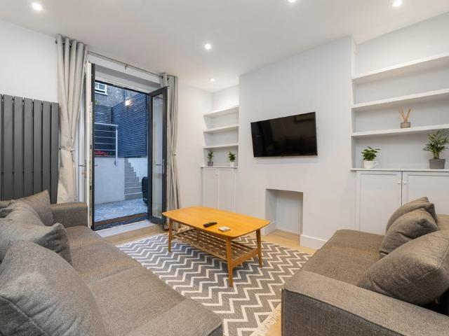 Flat for sale in Hammersmith, Greater London