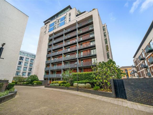 Flat for sale in The Borough, Greater London