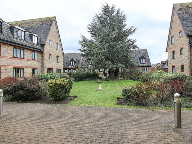 Flat for sale in Barway, Cambridgeshire
