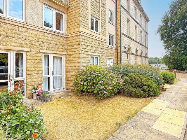 Flat for sale in Low Harrogate, Harrogate