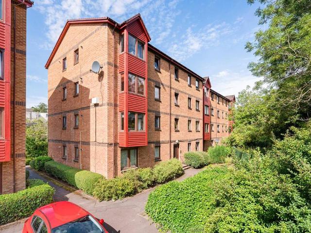 Flat for sale in Inverkeithing, Scotland