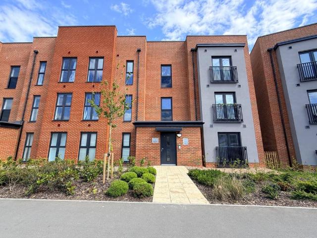 Flat for sale in Westwood, Acol