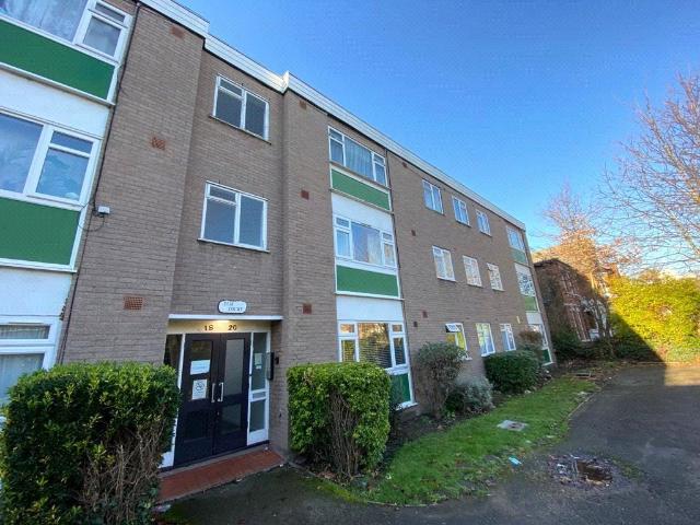 Flat for sale in London Borough of Lewisham, Ladywell