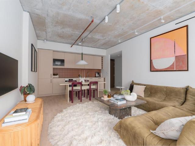 Flat for sale in London Borough of Lewisham, Deptford
