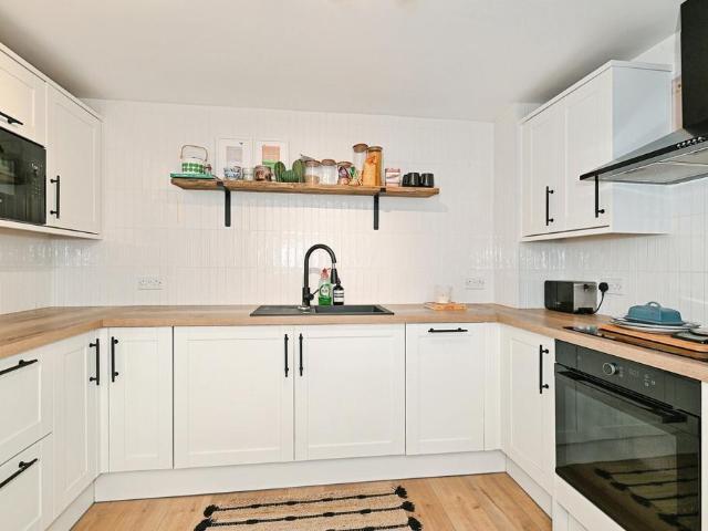 Flat for sale in Troy Town, Rochester