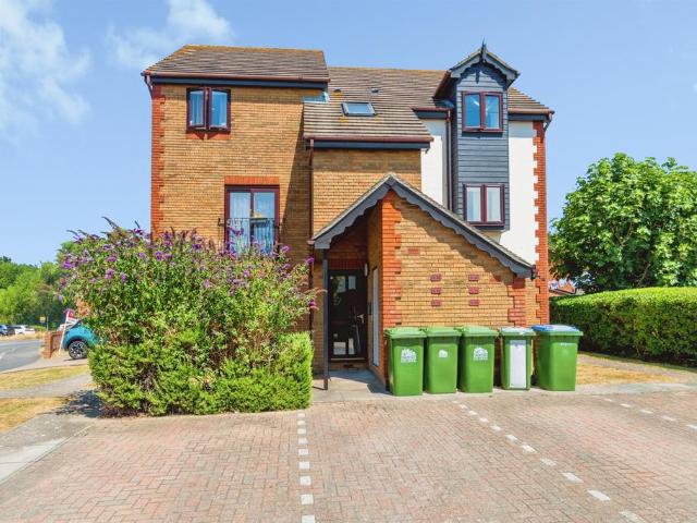 Flat for sale in Woolston, City Of Southampton