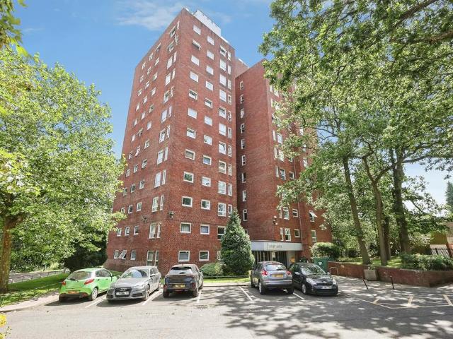 Flat for sale in Wake Green, West Midlands