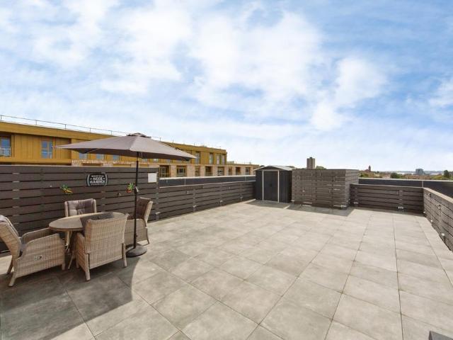 Flat for sale in Baltic Triangle, Calderstones