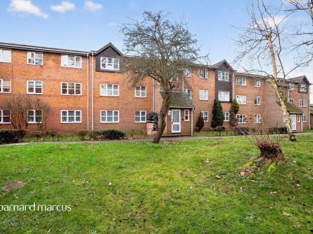 Flat for sale in East Barnet, Isle Of Man