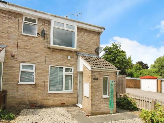 Flat for sale in Orchard Park, Hull