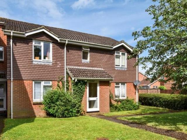 Flat for sale in Bolton Low Houses, Hampshire