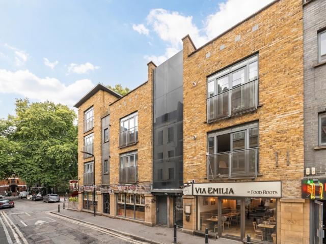 Flat for sale in Shoreditch, Greater London