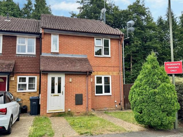 Flat for sale in Wheelerstreet, Fole