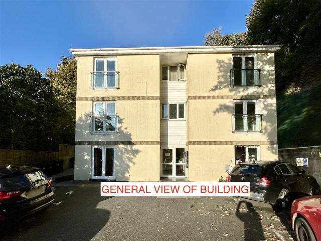 Flat for sale in Helston, Cornwall
