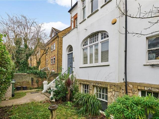 Flat for sale in Manor Park, Greater London