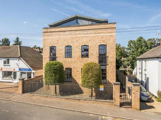 Flat for sale in Sevenoaks, The Butts