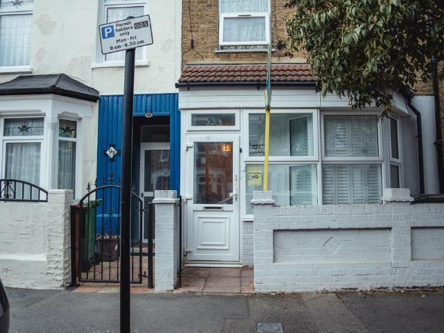 Flat for sale in Leytonstone, Greater London