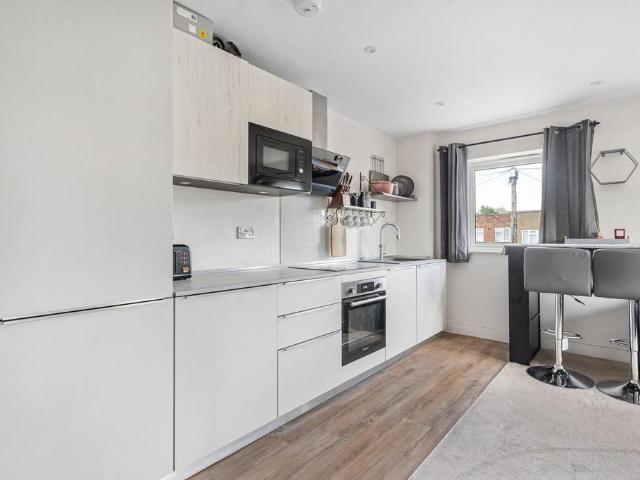 Flat for sale in Castlefield, Cressex
