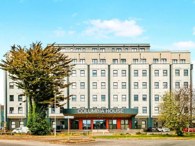 Flat for sale in Worthing, West Sussex