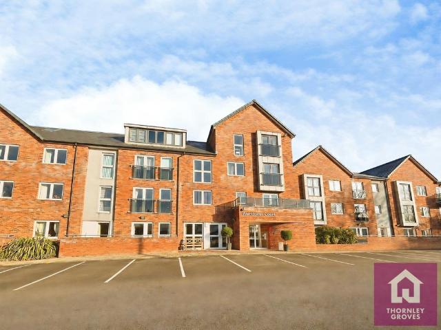Flat for sale in Salford, Greater Manchester