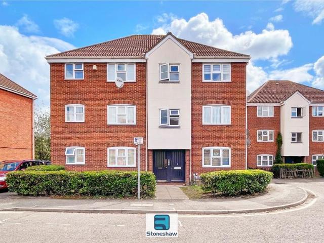 Flat for sale in Scrattons Farm, Greater London