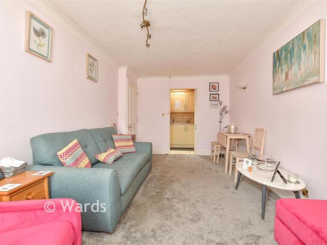Flat for sale in Oad Street, Kent