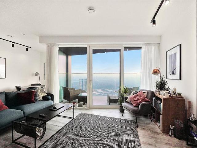 Flat for sale in London Borough of Ealing, Park Royal