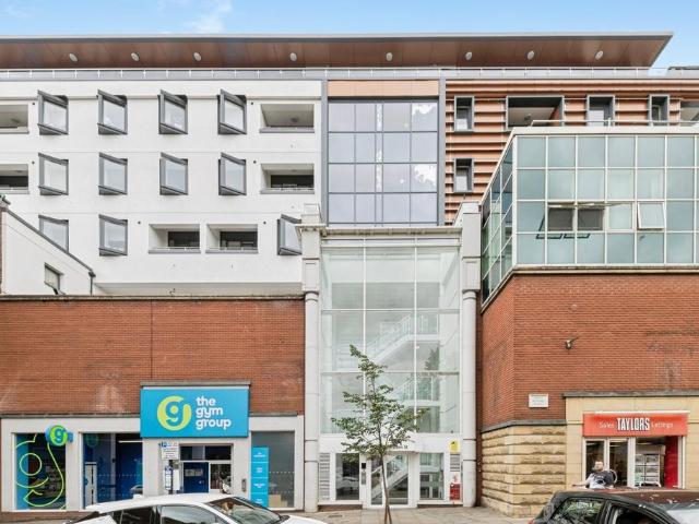 Flat for sale in Walton, Aylesbury
