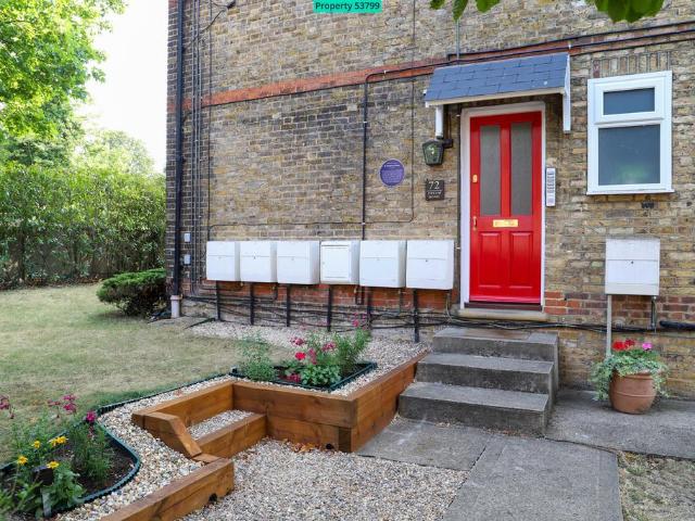 Flat for sale in Greater London