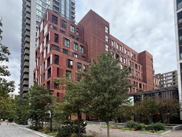 Flat for sale in Browning Estate, Greater London