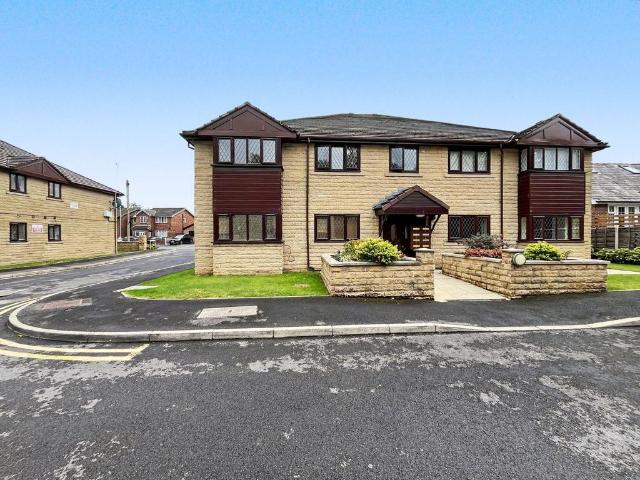 Flat for sale in Hollins, Bury