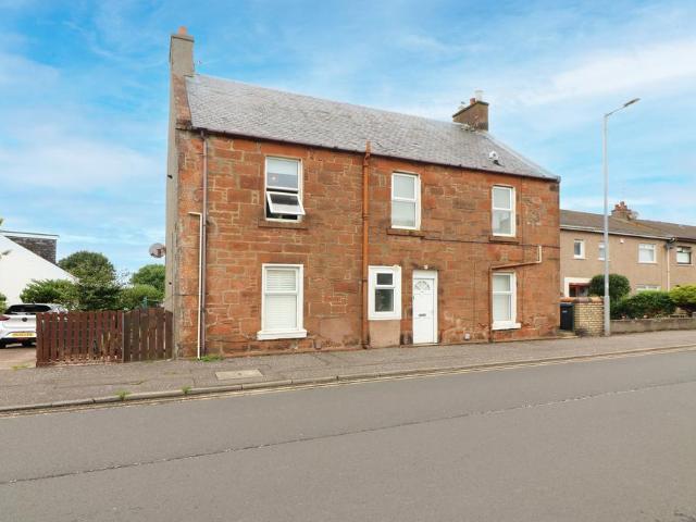Flat for sale in Prestwick, Scotland