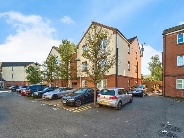 Flat for sale in West Midlands