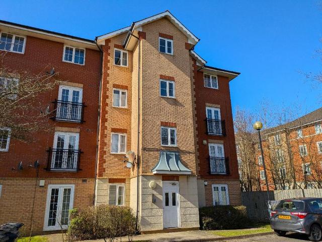 Flat for sale in Cardiff International Sports Village, Falcon Lodge