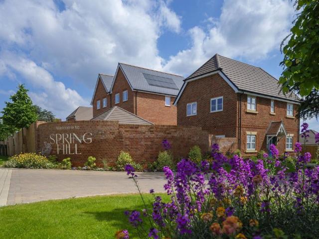 Flat for sale in Bray Wick, Maidenhead
