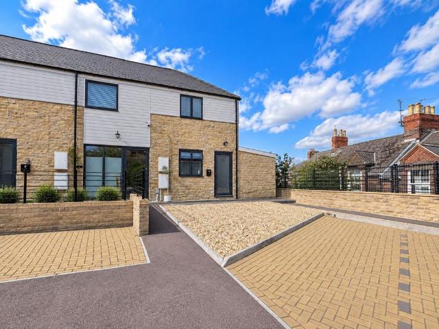 Flat for sale in Rodbourne, Swindon
