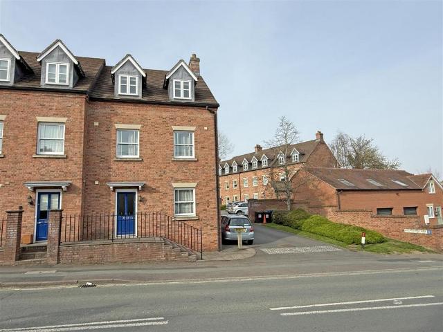 Flat for sale in Mountfields, Shrewsbury
