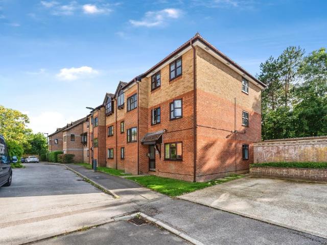 Flat for sale in Redbridge, City Of Southampton