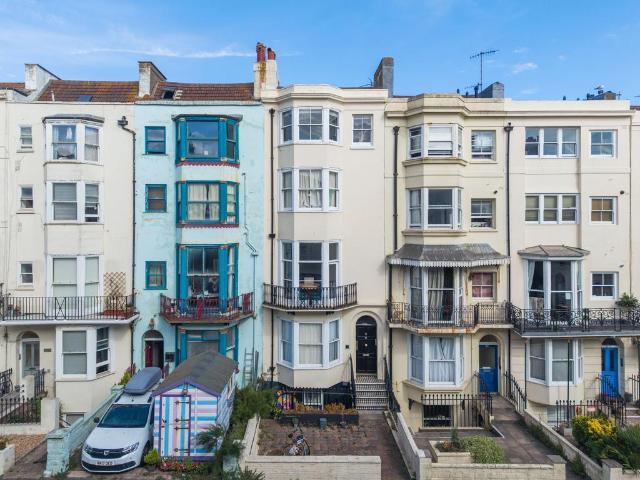 Flat for sale in Kemptown, Brighton & Hove
