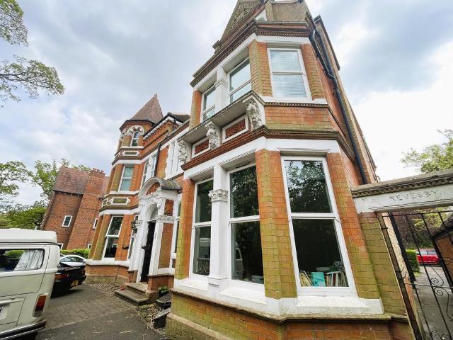 Flat for sale in Wake Green, West Midlands