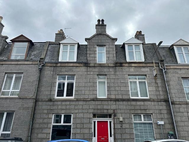 Flat for sale in Ballindoch, Scotland