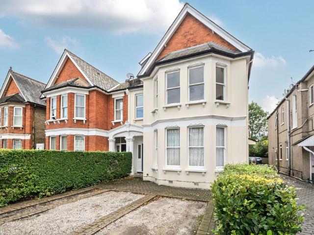 Flat for sale in London Borough of Lewisham, Greater London