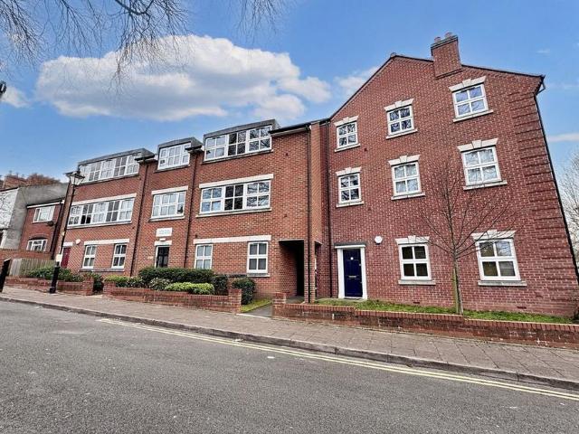 Flat for sale in West Midlands