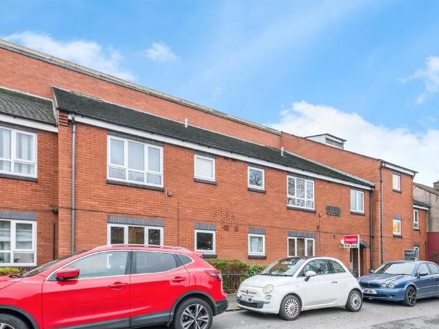 Flat for sale in Rodbourne, Swindon