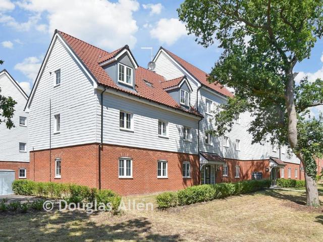 Flat for sale in Chelmsford, Essex