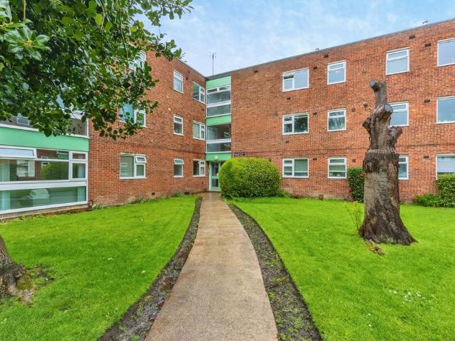 Flat for sale in Georgia, Greater Manchester