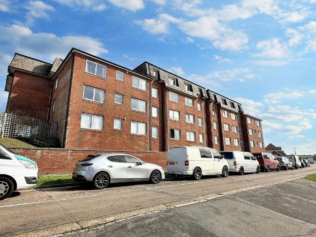 Flat for sale in Telscombe, Iford
