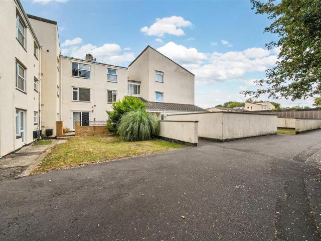 Flat for sale in Feckenham, City Of Bristol